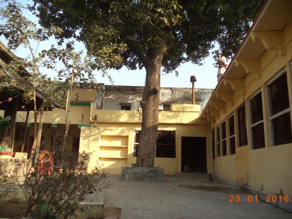 Shri Swami Sheetal Das Aashram Dharmshala Βαρανάσι Εξωτερικό φωτογραφία