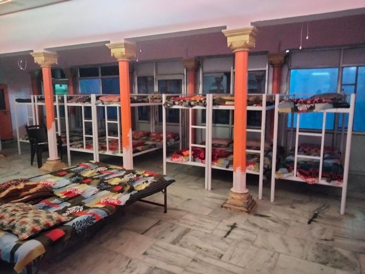 Shri Swami Sheetal Das Aashram Dharmshala Βαρανάσι Εξωτερικό φωτογραφία
